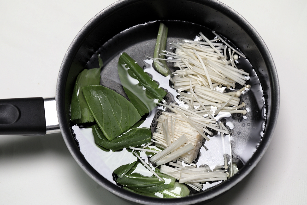 팽이버섯 야채볶음 3단계