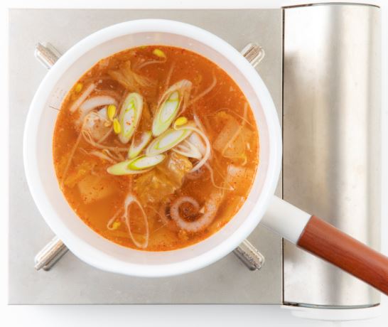 낙지묵은지콩나물국 6단계