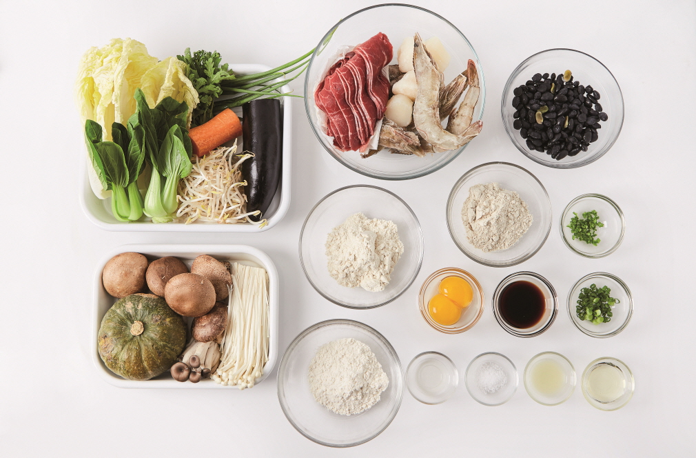 소고기찜과 검은콩수제비 완성 사진