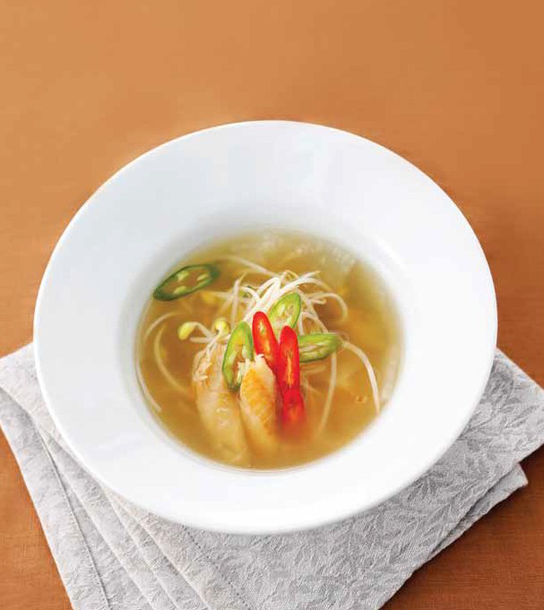 저염 된장으로 맛을 낸 황태해장국 완성 사진