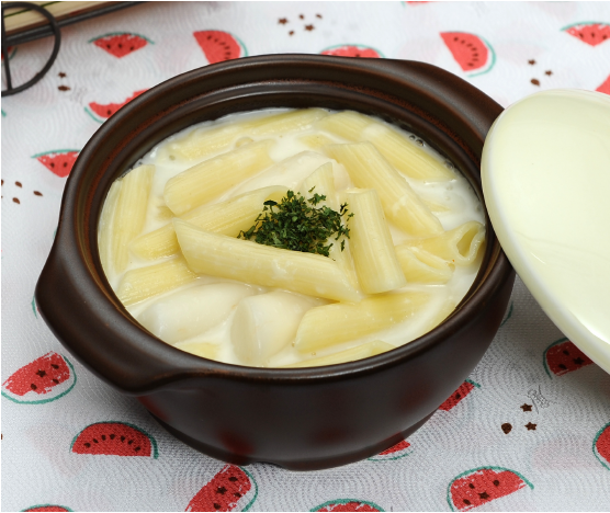 크림치즈떡볶이 완성 사진