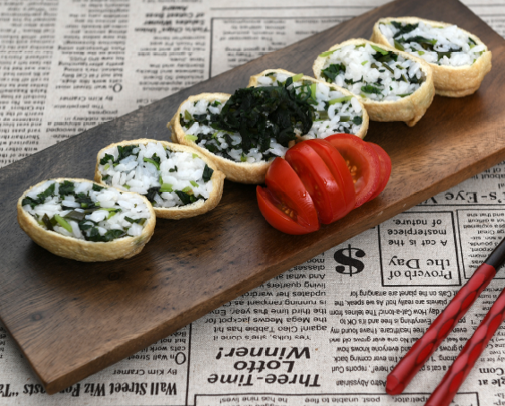 산나물 유부초밥 완성 사진