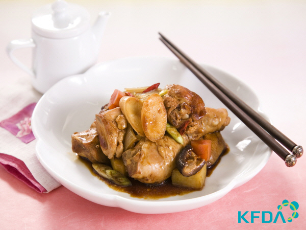 수삼매운닭찜 완성 사진
