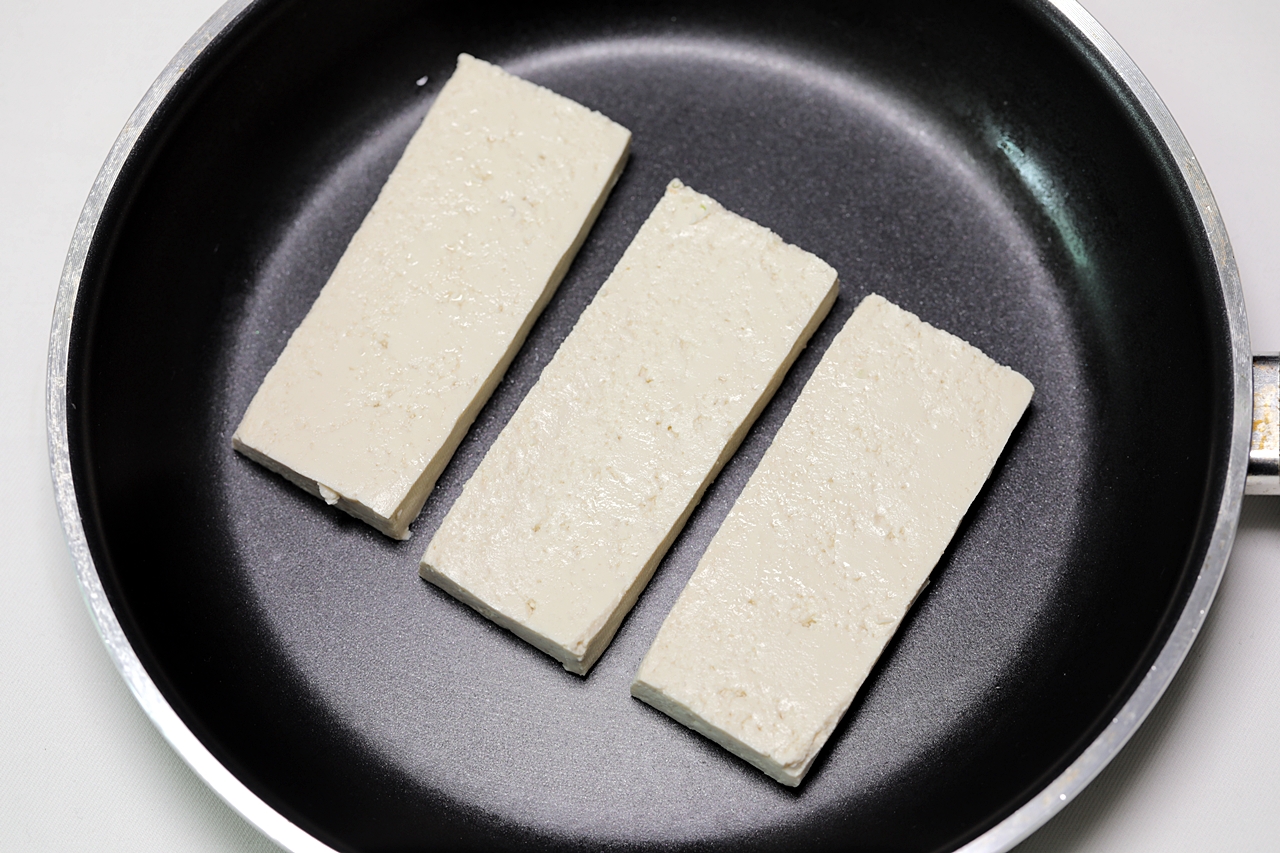 달래두부김치무침 2단계