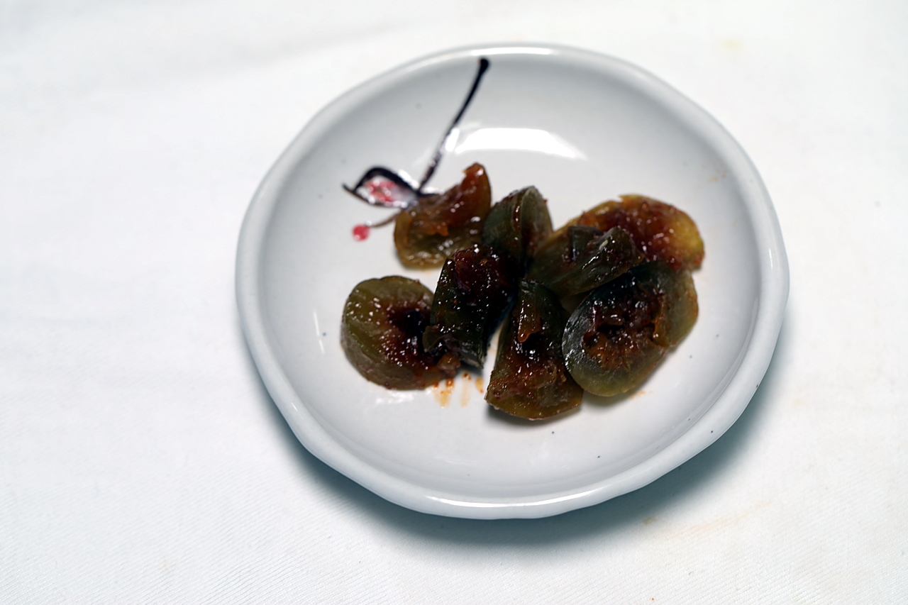 매실장아찌와 과매기구이 4단계