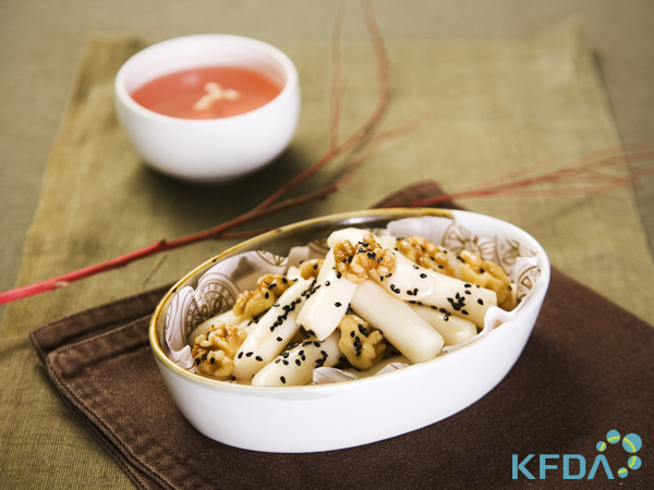 호두떡볶이 완성 사진