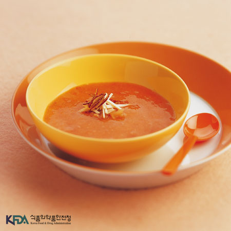 홍시 생밤 무침 완성 사진